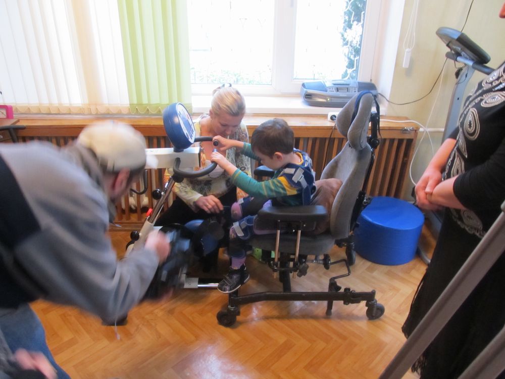 Вручение тренажеров в Центре реабилитации детей-инвалидов